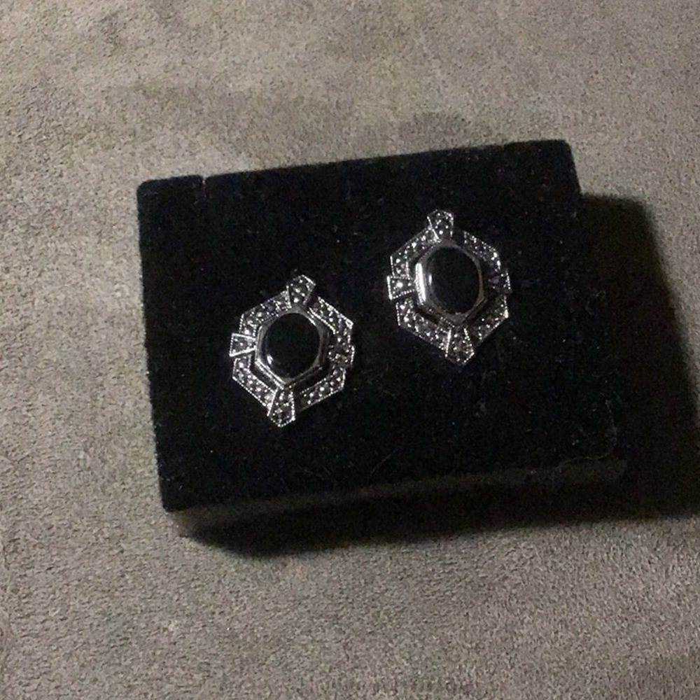Avon Genuine Onyx Pierced Earrings